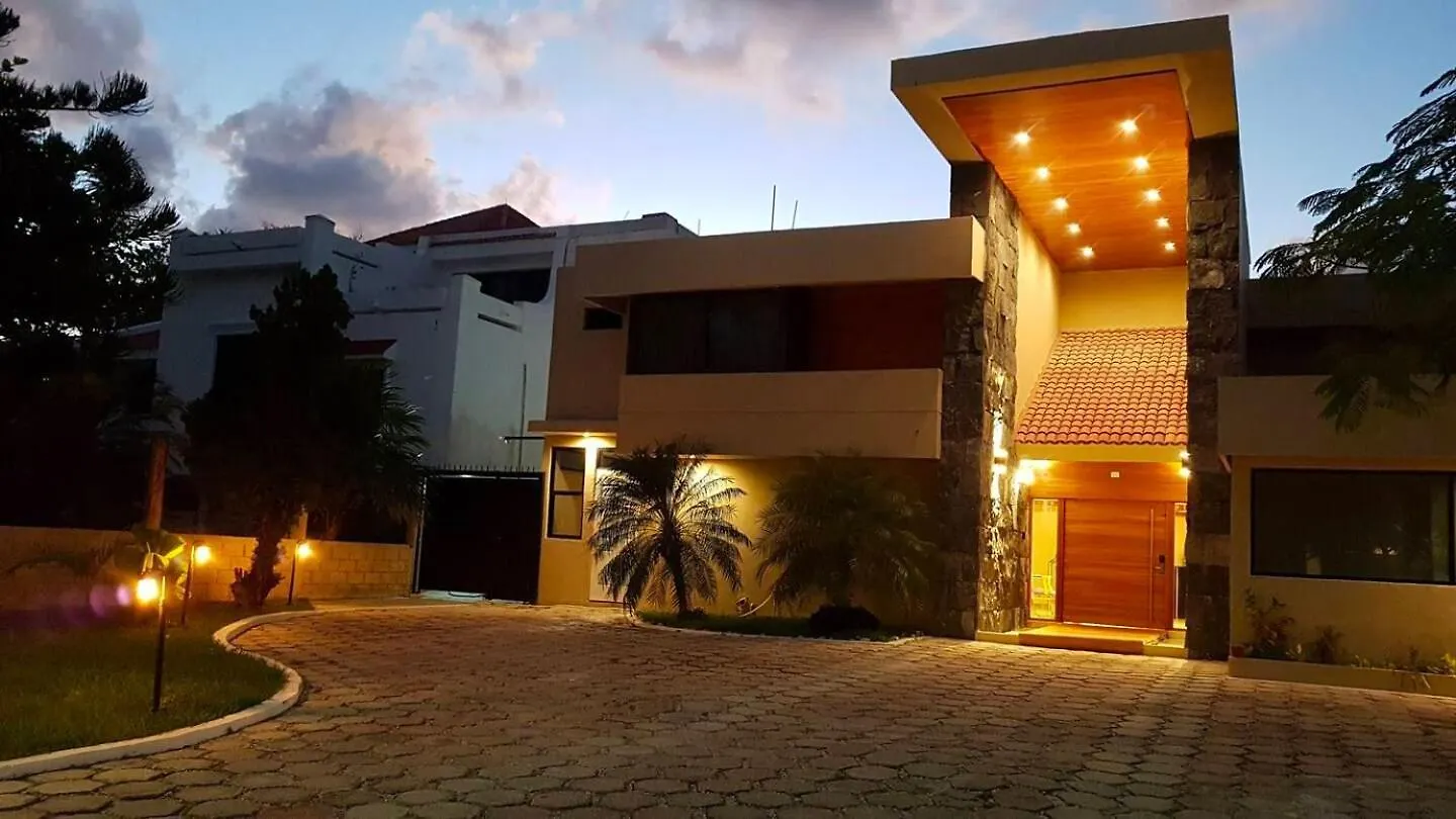 Hotel Maraf קנקון 3*,  מקסיקו
